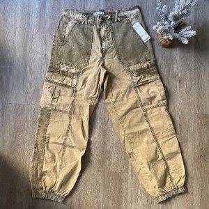 Urban Outfitters Jogger NWOT